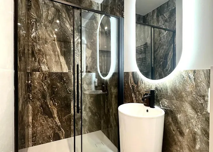 Apartment Lakowa ~ 1000m Main Square ~ Self Check-in 20h