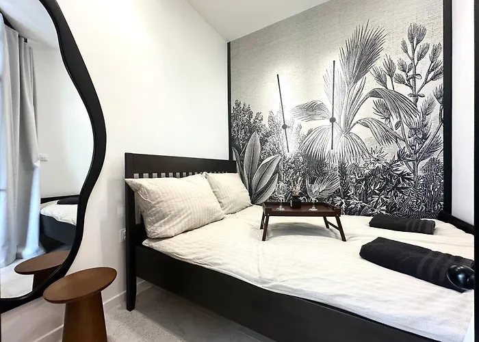 Lakowa ~ 1000m Main Square ~ Self Check-in 20h Wroclaw