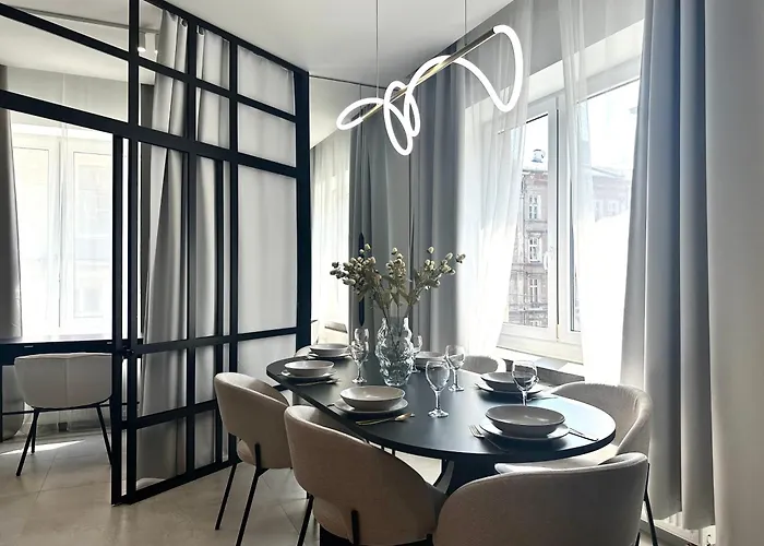 Lakowa ~ 1000m Main Square ~ Self Check-in 20h Apartment